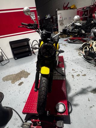 Ducati Scrambler Icon 800