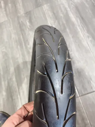 Neumático 2 3/4x16 Continental