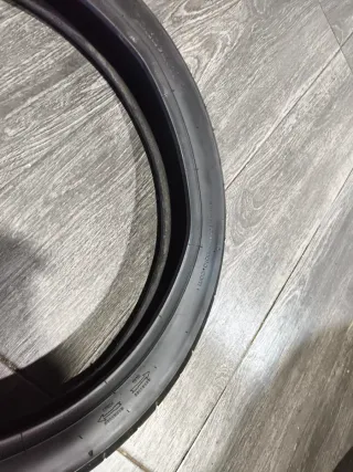 Neumático 2 3/4x16 Continental