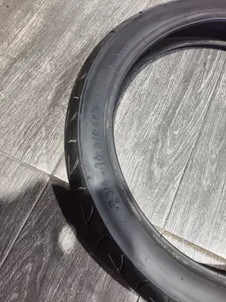 Neumático 2 3/4x16 Continental