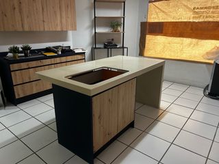 Isla de cocina moderna