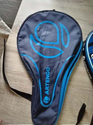 Raqueta de pádel con 2 fundas