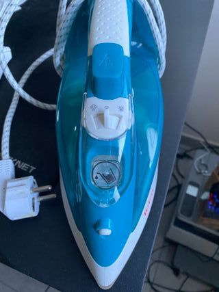 Plancha de vapor azul