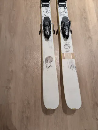 Esquís all mountain