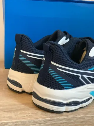 Zapatillas hombre. Número 41