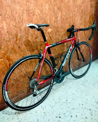 Bici Scott Addict carbono Shimano Ultegra DT Swiss