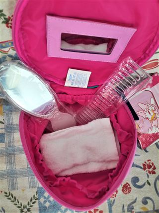 Bolso, Bolsa de aseo y Monedero Daisy Disney