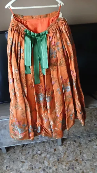 Traje de Fallera Adulta Naranja y Dorado