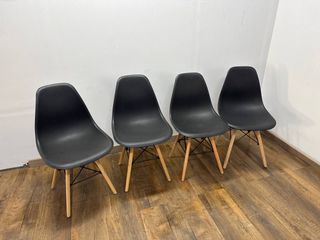 4 Sillas Nórdicas Negras ¡NUEVAS de Fábrica!