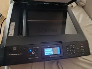 Impresora Multifunción Brother Negra