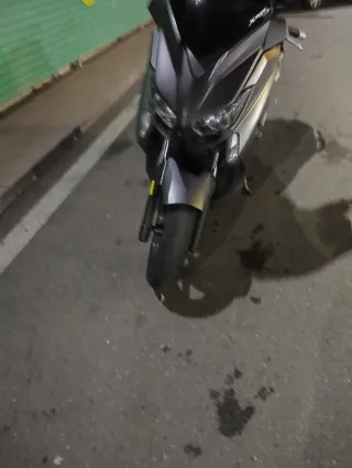 Yamaha XMAX 250 Negra/Gris