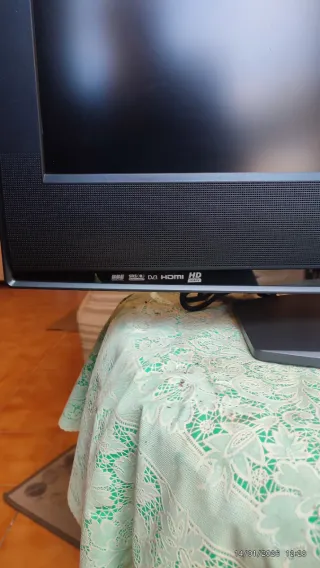 Televisor Sony Bravia 40 con mando y manual