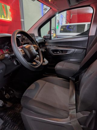 GARANTIZADA  CITROEN BERLIMGO TALLA M 102CV 2021