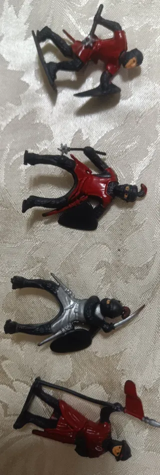 Soldatini Cavalieri Guerrieri da Collezione