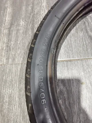 Neumático Pirelli 90/90-19