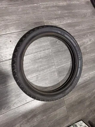 Neumático Pirelli 90/90-19
