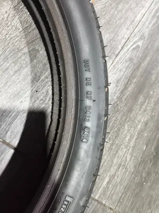 Neumático Pirelli 90/90-19