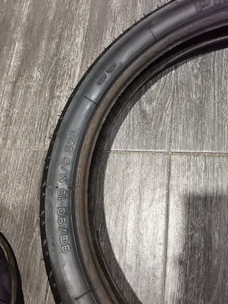 Neumático Pirelli 90/90-19