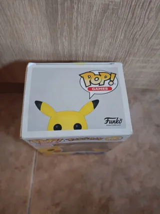 Funko PoP! Pikachu Plateado 353 Pokémon