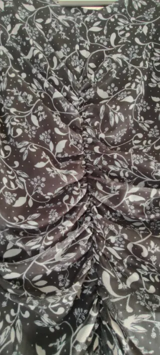 Vestido largo estampado floral.