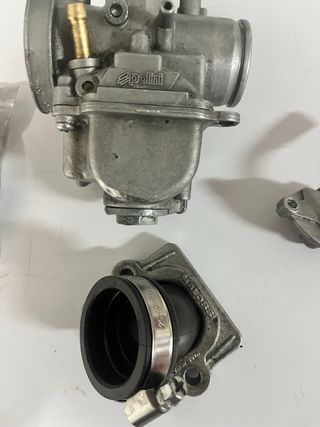 Pack Carburador Polini 28 con admisión Malossi