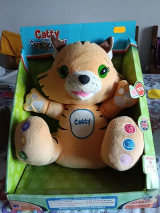 Catty Cuentacuentos Peluche Interactivo