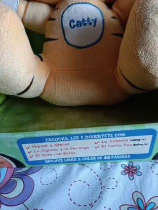 Catty Cuentacuentos Peluche Interactivo