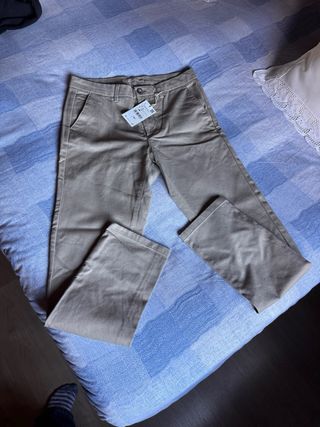 Pantalones chinos Álvaro Moreno beige