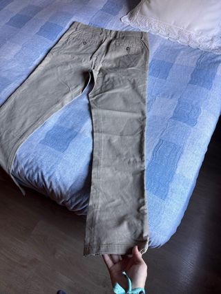 Pantalones chinos Álvaro Moreno beige