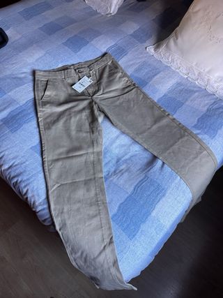 Pantalones chinos Álvaro Moreno beige