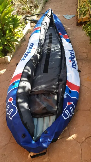 Kayak hinchable Mistral