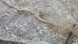 Pizzo antico 3,5 m provenienza nobile