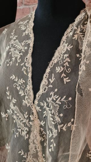 Pizzo antico 3,5 m provenienza nobile