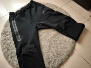 Pantalón Nike Tech Negro