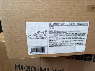 Zapatillas Bimba y Lola sin estrenar Talla 38