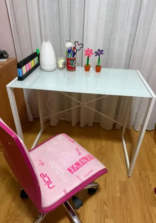 Mesa y Silla Estudio Cristal y Metal