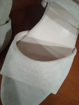 Sandali beige e rosa