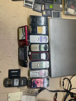 Nokia Smartphone Nero e Argento totale 13 telefoni