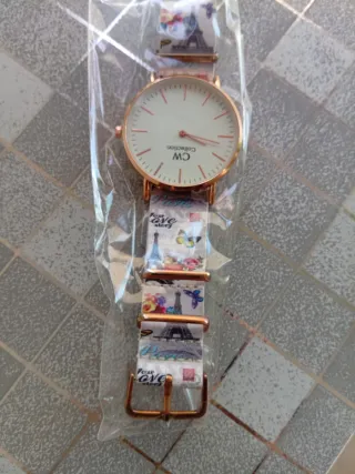 Reloj CW Collection Dorado y Multicolor