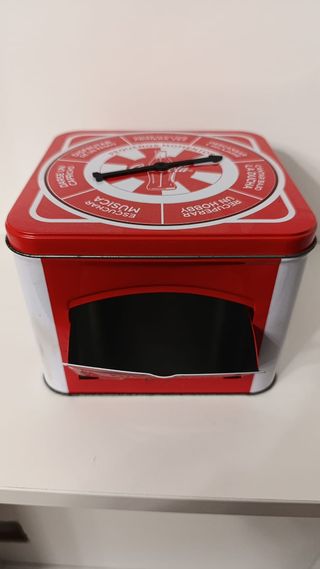 Caja Coca Cola Aluminio Roja