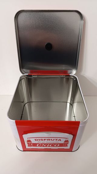 Caja Coca Cola Aluminio Roja