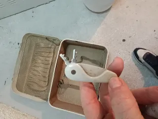 Maleta Vintage Tauro Beige y Marrón con sus llaves