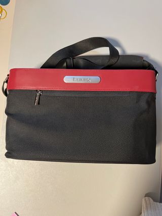 Custodia per fotocamera Lumix nera e rossa