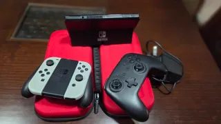 Nintendo Switch OLED Blanca y Negra