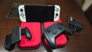 Nintendo Switch OLED Blanca y Negra