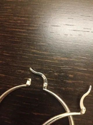 Pendientes de aro de plata martillada