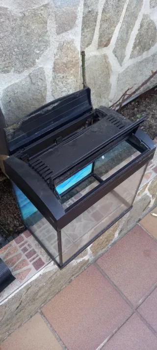 Acuario 25L Negro y Transparente