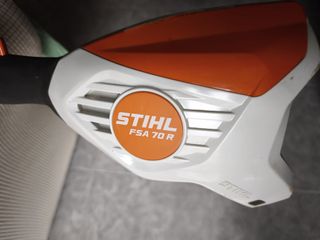 Desbrozadora Stihl FSA 70 R con 1 Batería