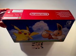 Nintendo Switch Pikachu & Eevee Edition