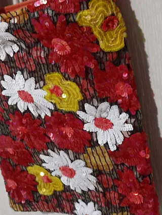 Borsa Only con paillettes floreali. Mai indossata